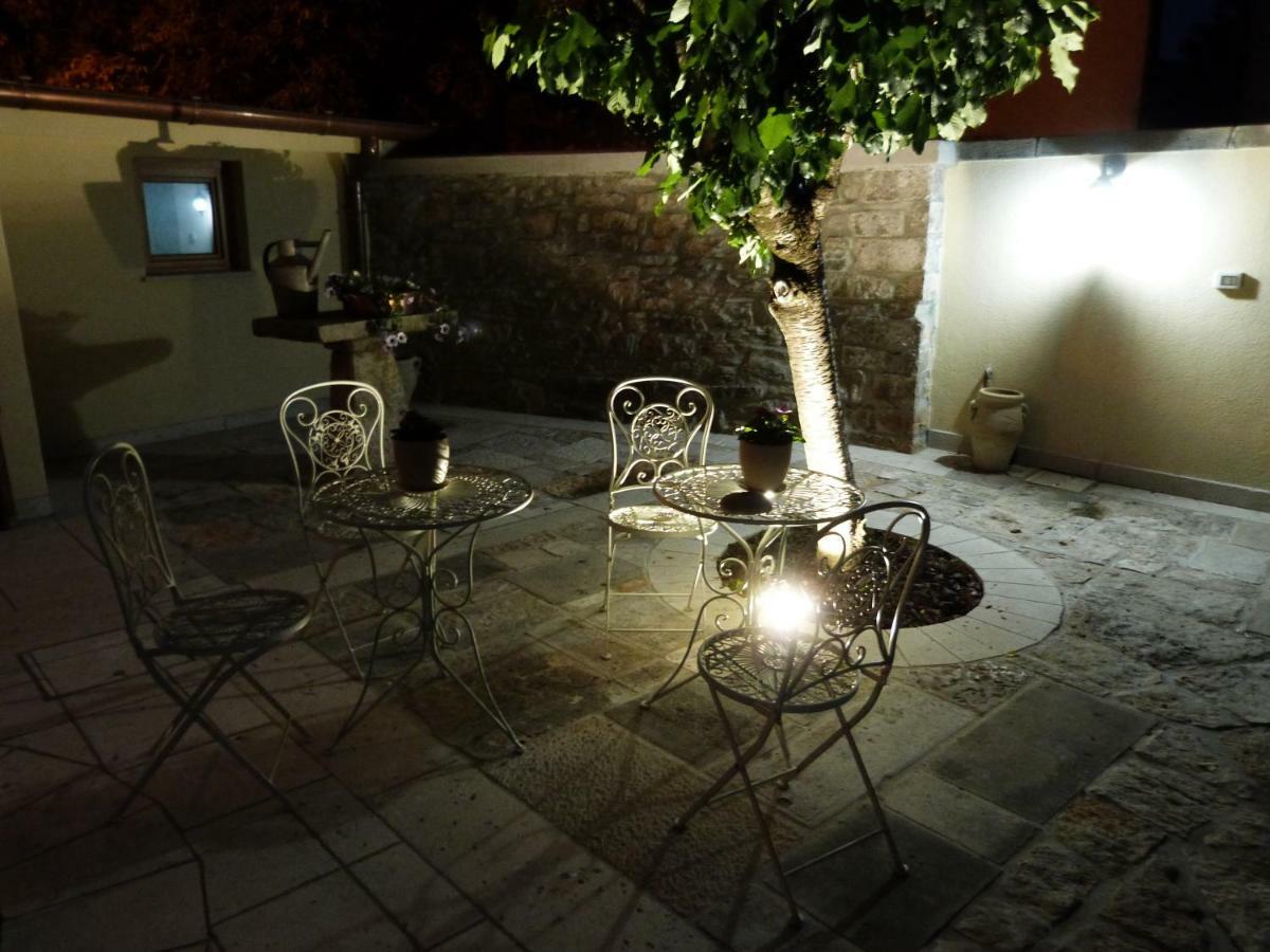 Bed & Breakfast Barbara Borgo Grotta Gigante 外观 照片